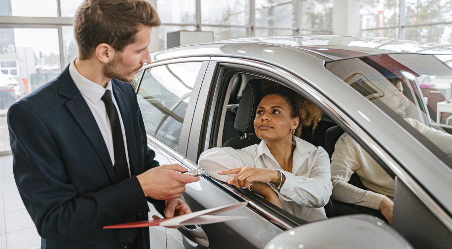 🚗 Buy vs Lease a Business Vehicle in 2025: Maximize Your Tax Write-Offs (Updated Guide)